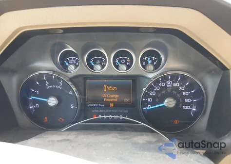 2015 Ford F-250 Lariat z USA, uszkodzony, nr VIN 1FT7W2BT4FEB04440